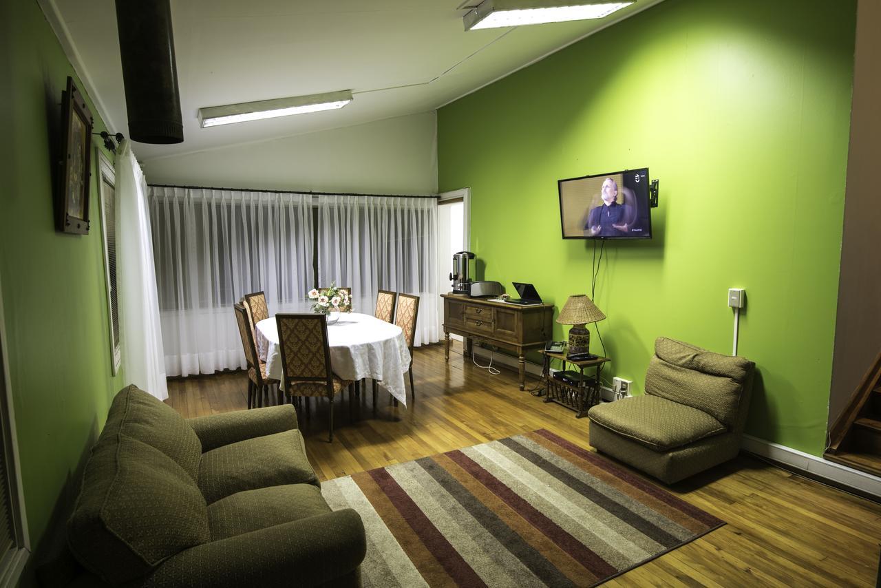 Green Hostel Valdivia Buitenkant foto