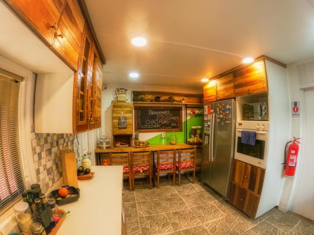 Green Hostel Valdivia Buitenkant foto
